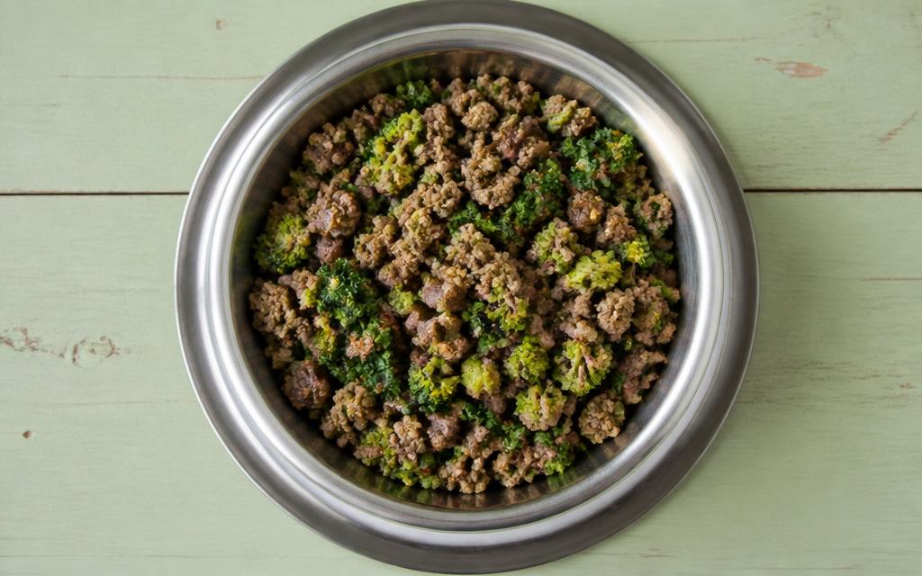 Ground Beef, Broccoli & Kale Dog Food, homemade dog recipe